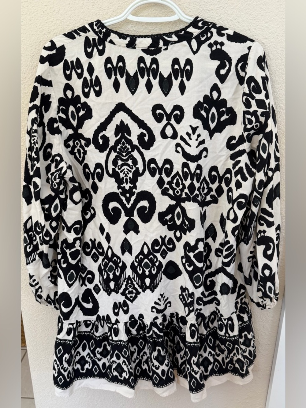 Zara Black & White Boho Mini Dress Size
L Great condition . Linen Blend - Picture 4 of 6